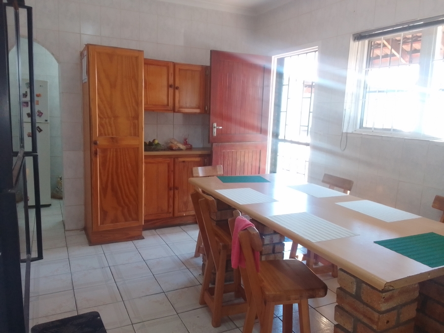 4 Bedroom Property for Sale in Geelhoutpark North West
